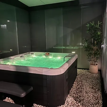 47 Heaven Luxury House アパート ラドヴリツァ