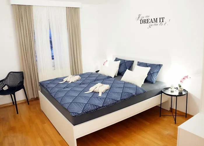 47 Heaven Luxury House